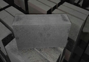 Silicon carbide refractory bricks