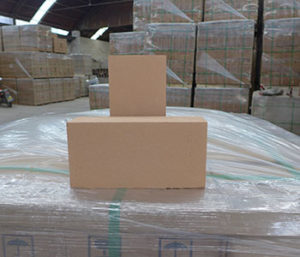 Lightweight clay insulation bricks