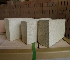 Lightweight firebrick