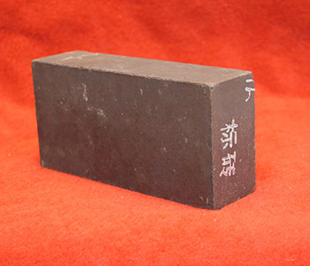 Magnesia chrome refractory bricks