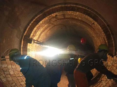 Construction of Refractory Bricks Lining in Cement Rotary Kiln